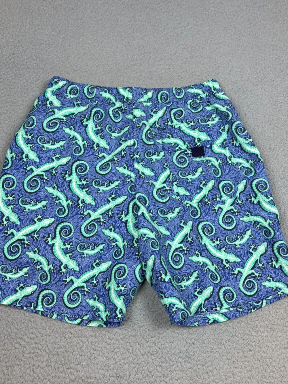 Vineyard Vines Swim Shorts Men Small Blue Lizard Print Lined Swim Beach